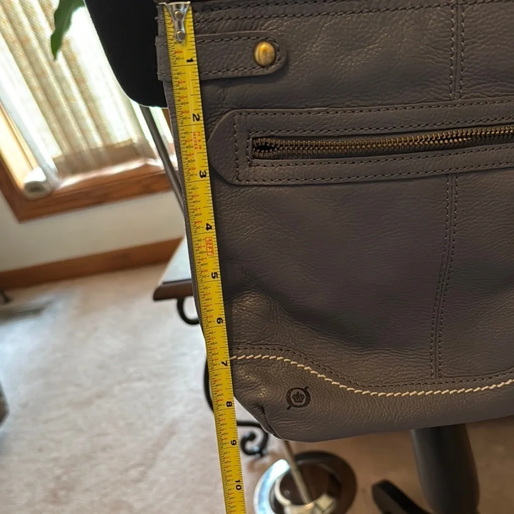 Born gray crossbody